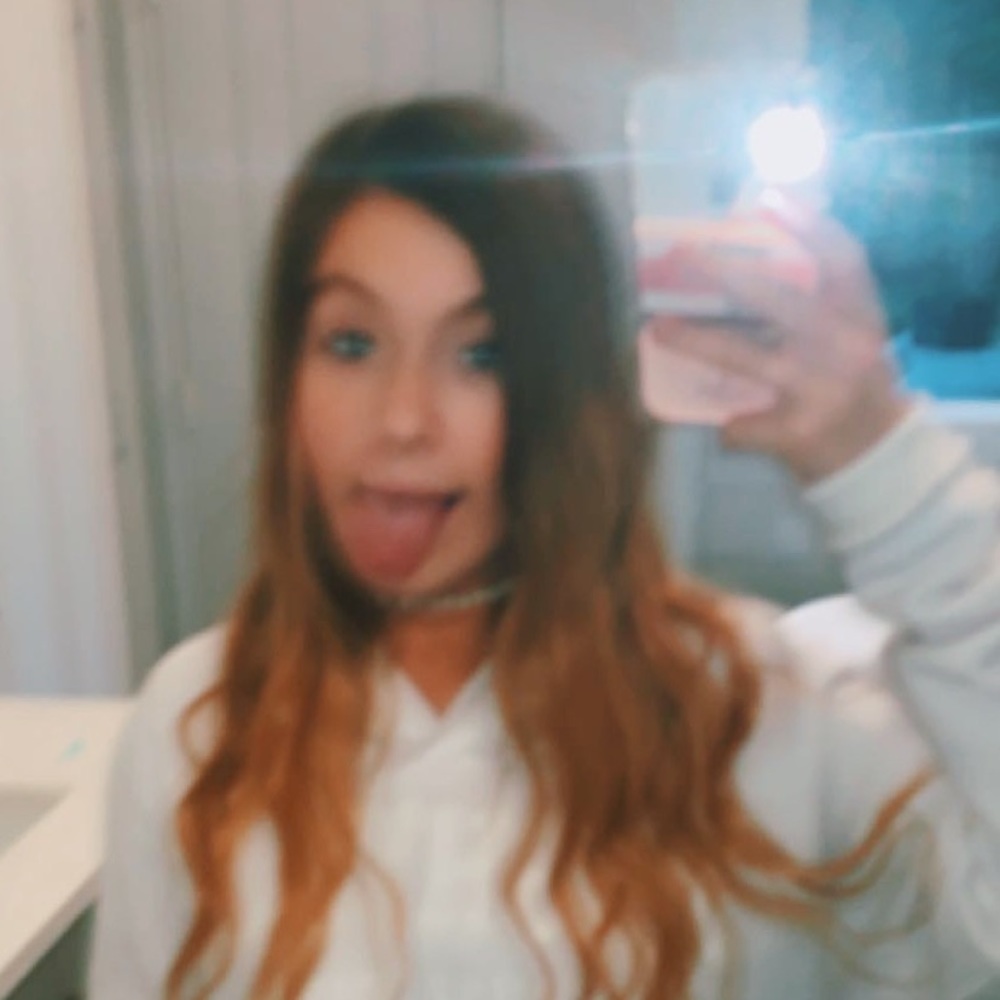 Meet your Posher, Evie